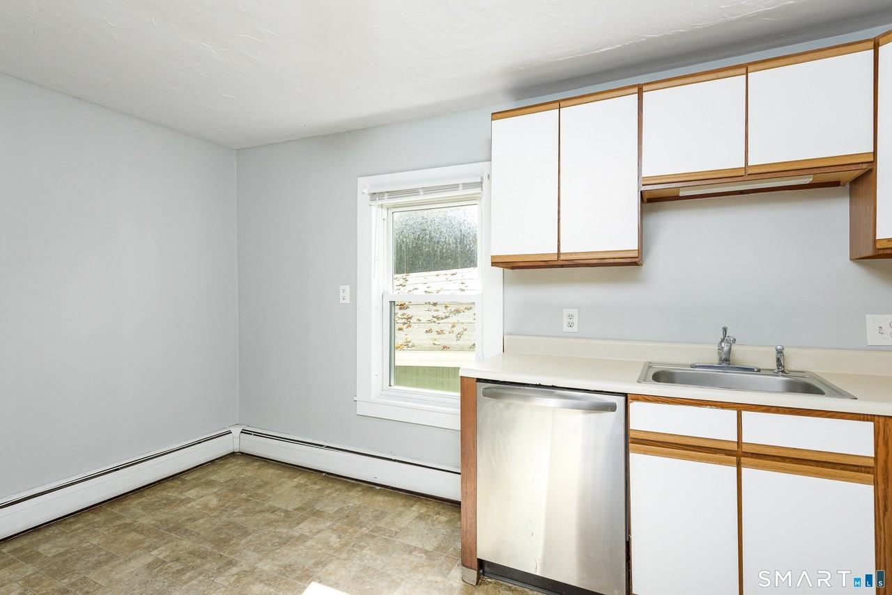 65 W Main St - Photo 7 of 27