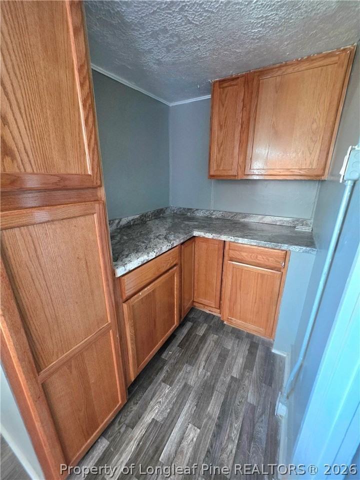 64 Beck St - Photo 7 of 17