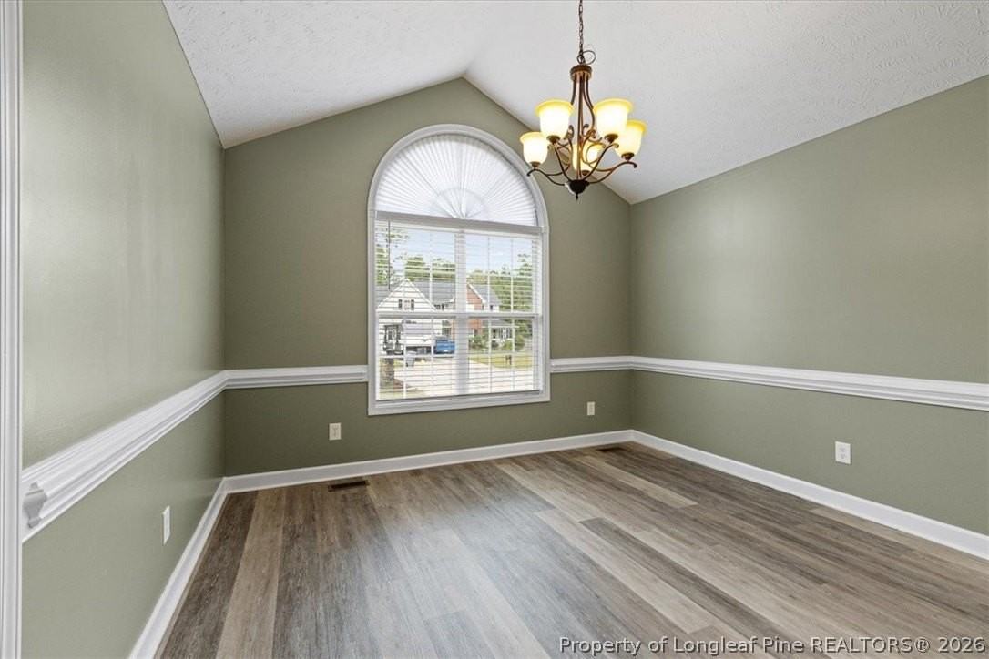 29 Hester Pl - Photo 6 of 25