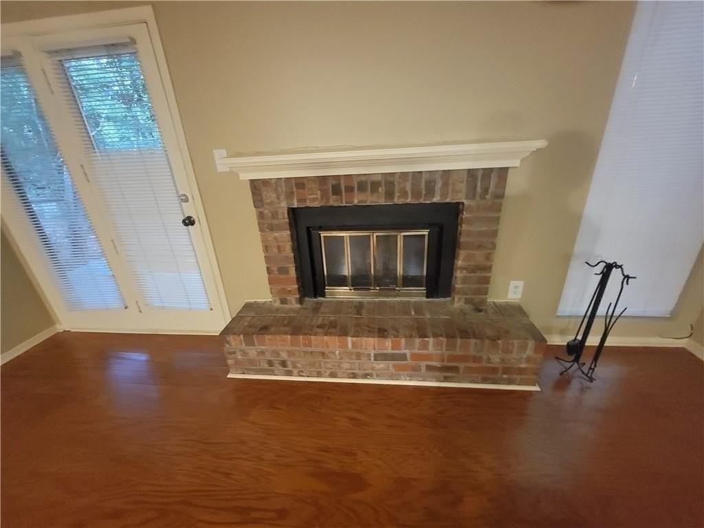 702 Tuxworth Cir - Photo 7 of 17