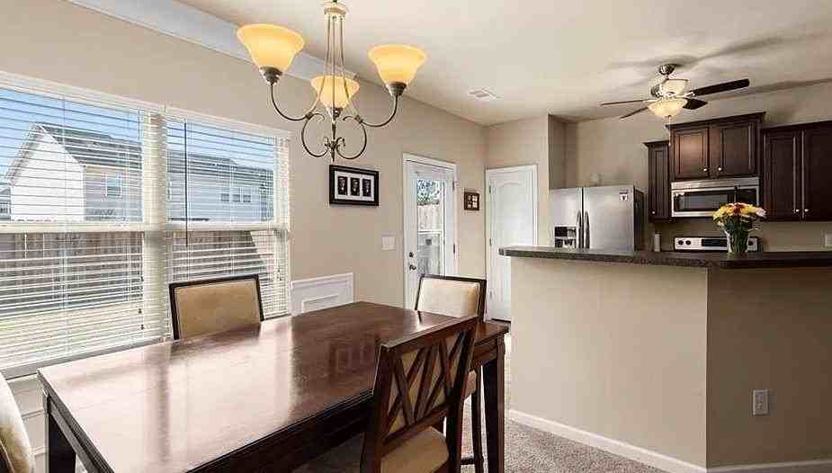 629 Oakside Pl - Photo 6 of 7