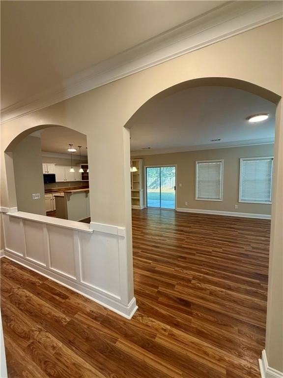 375 Parkmont Way - Photo 3 of 29
