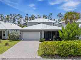 featured image of 42211 Hammock Ln