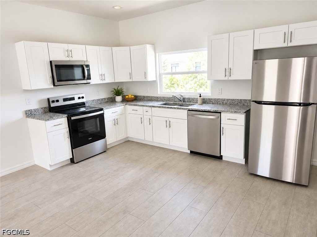 3208 48th St W - Photo 2 of 7
