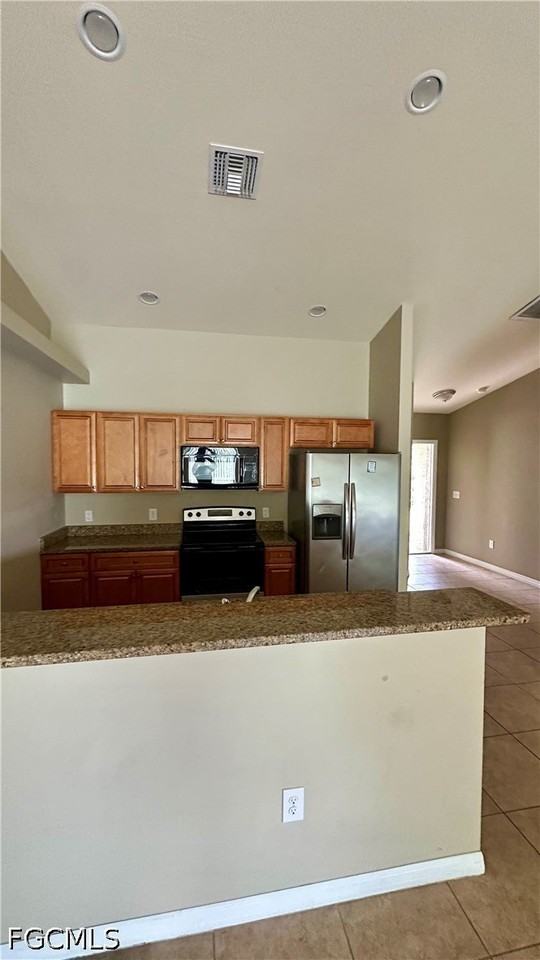 216 Se 24th Ave - Photo 4 of 24