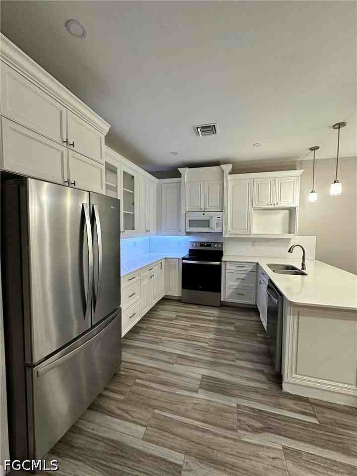 3706 7th St Sw - Photo 2 of 9