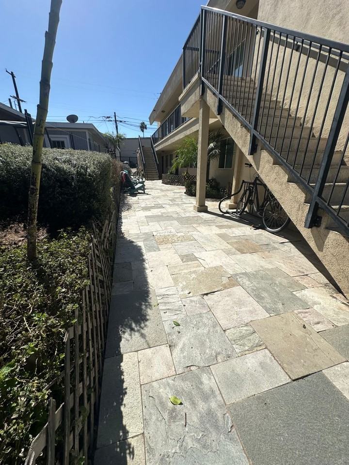 5065 W Point Loma Blvd #D - Photo 6 of 22