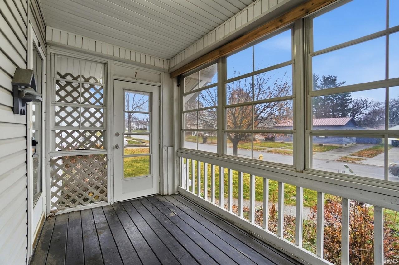 1239 Charlotte Ave - Photo 4 of 24