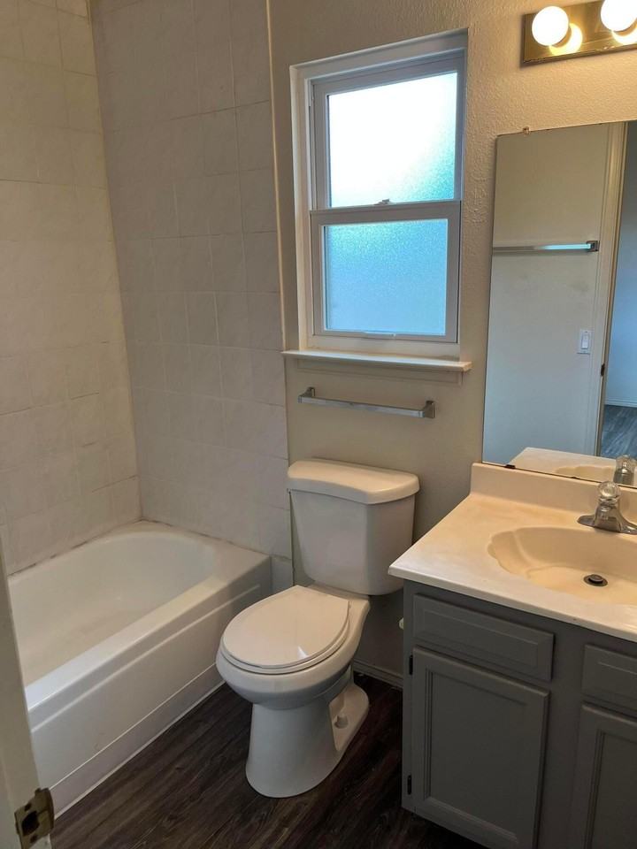 6532 Lamy St Nw - Photo 5 of 15