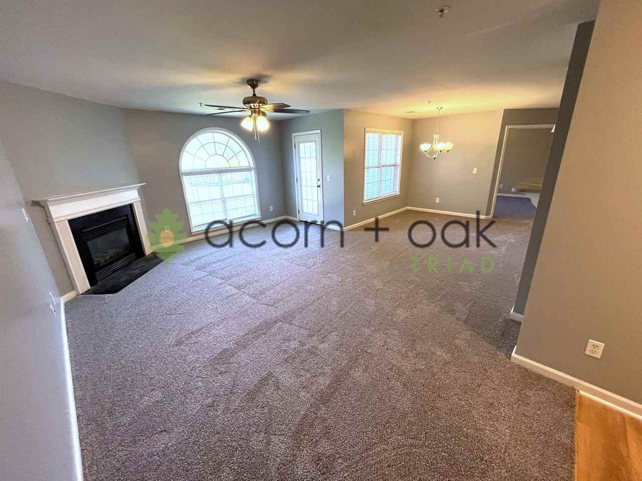 4702 Pennoak Ln - Photo 4 of 26