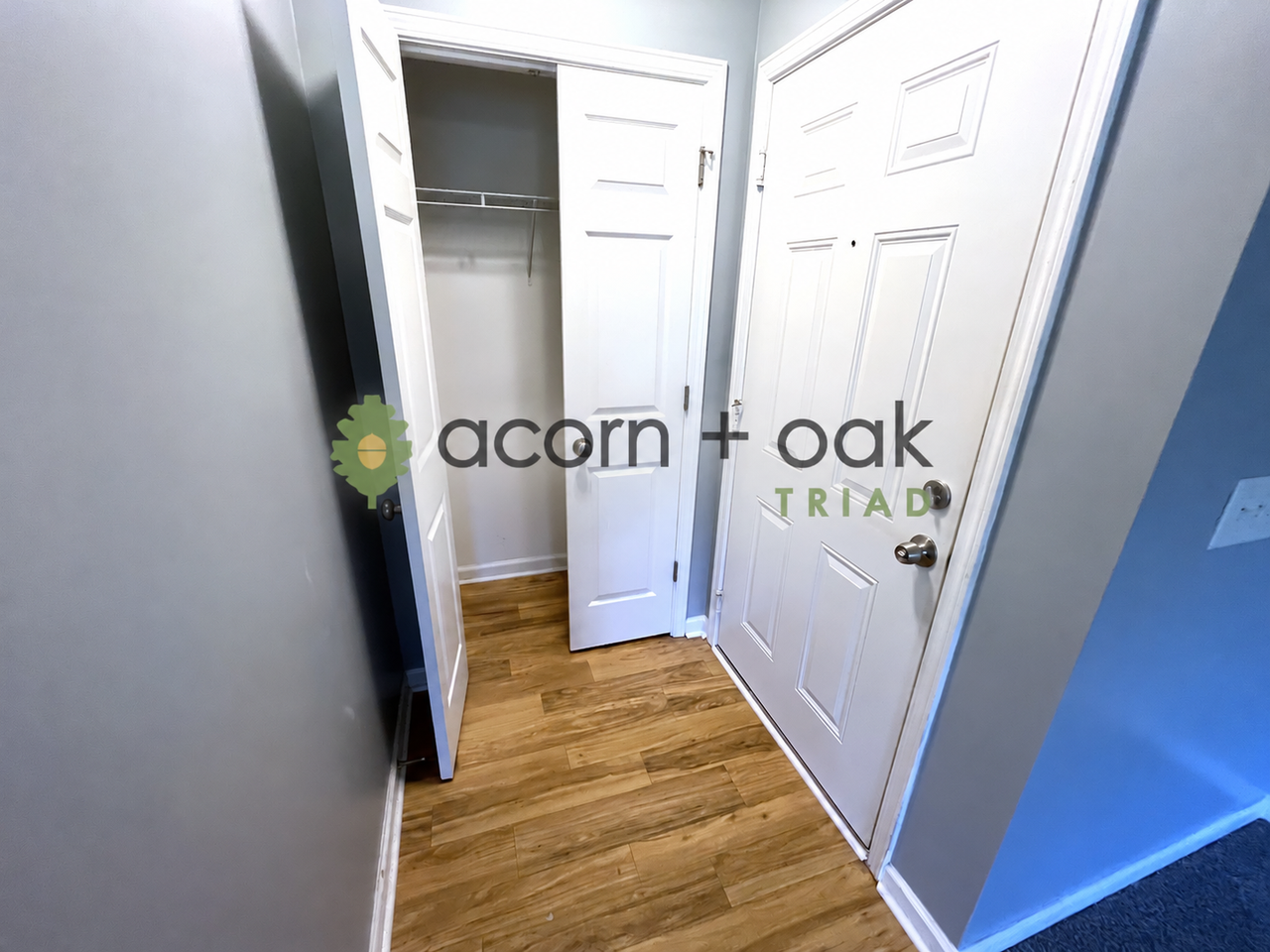4702 Pennoak Ln - Photo 5 of 26