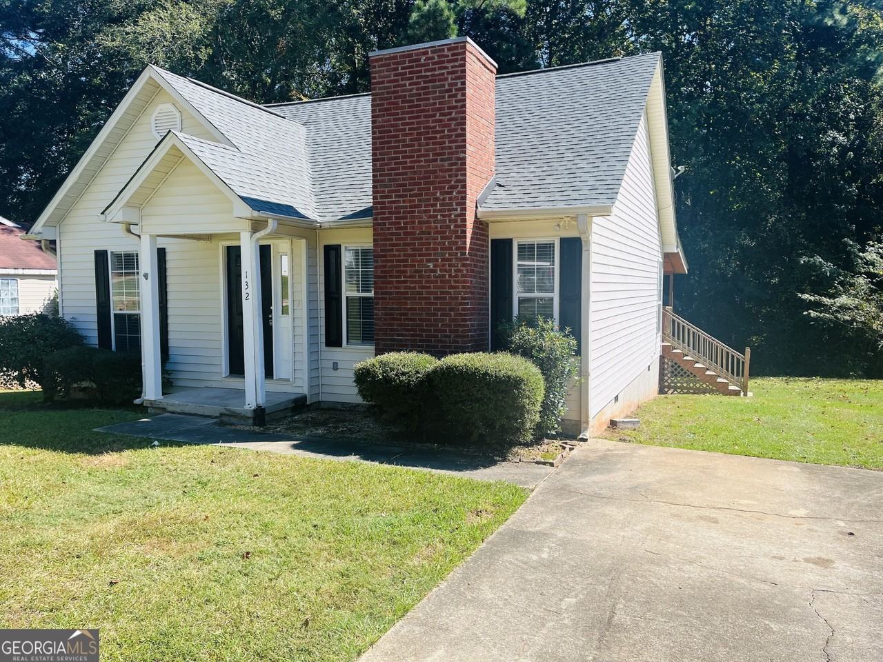 132 Ridgefield Dr - Photo 2 of 32