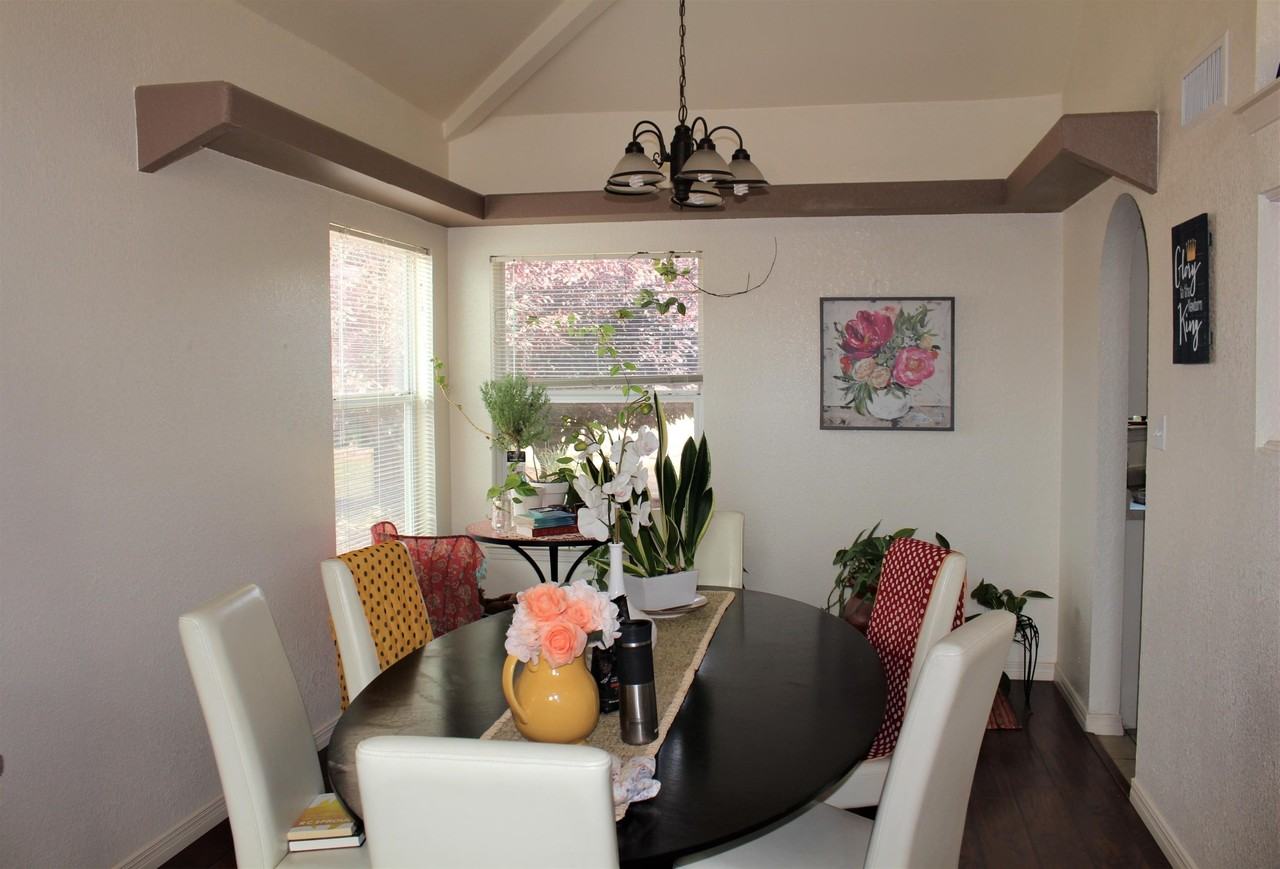 2301 Passage Pl - Photo 4 of 18