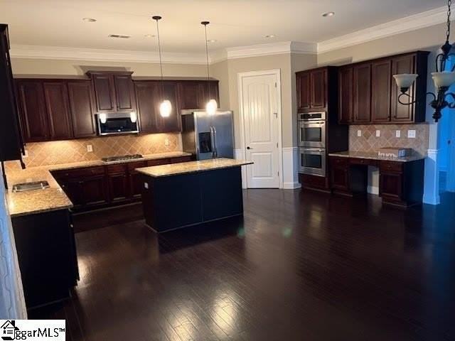 111 Fort Dr - Photo 2 of 11