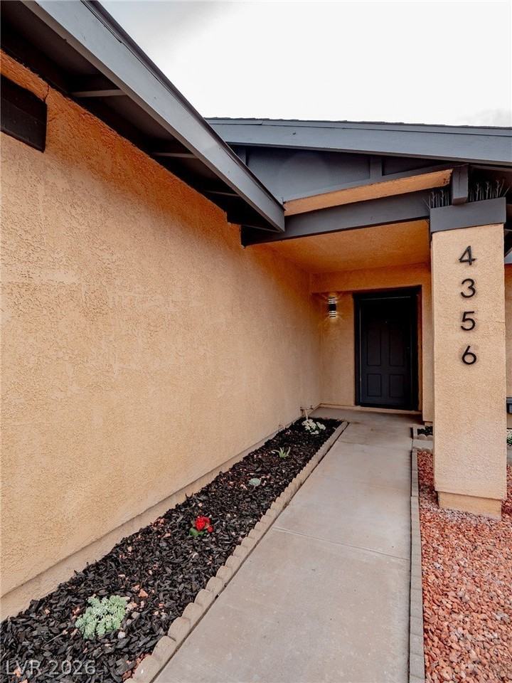 4356 Cloverhill Ct - Photo 6 of 50