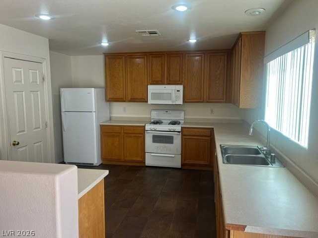 11058 Parete Ct - Photo 4 of 10