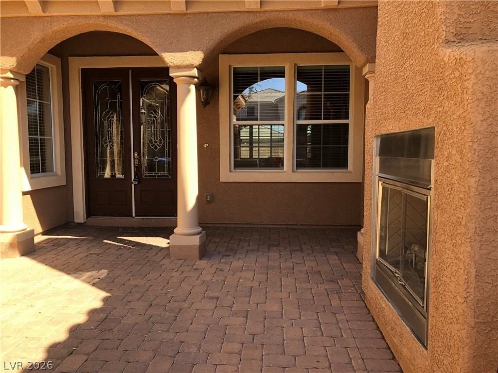 2780 Mingary Ave - Photo 3 of 25