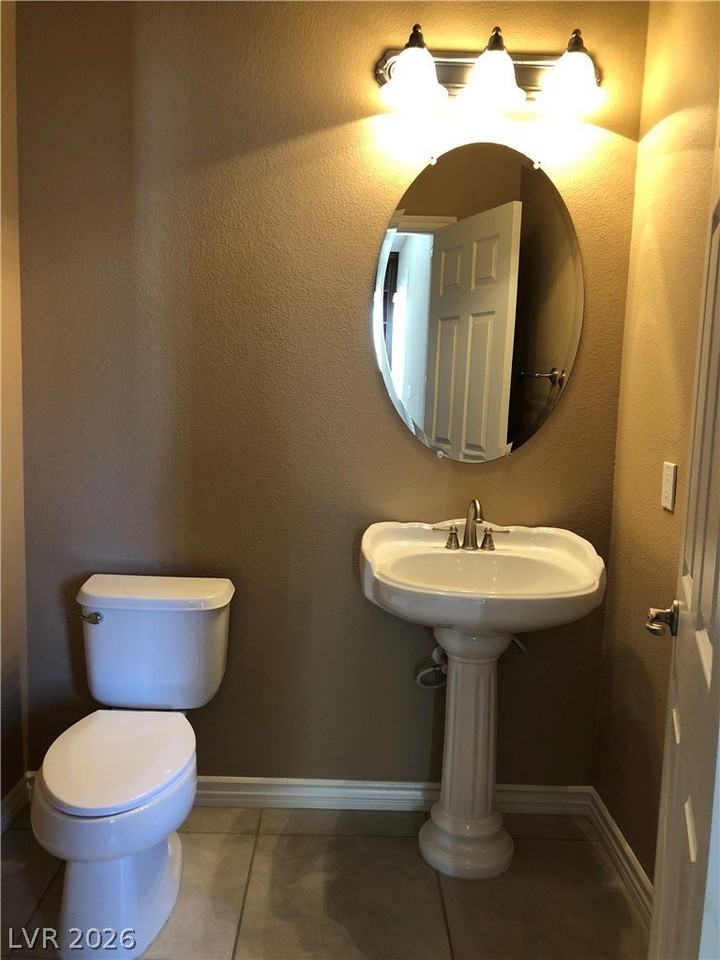 2780 Mingary Ave - Photo 4 of 25