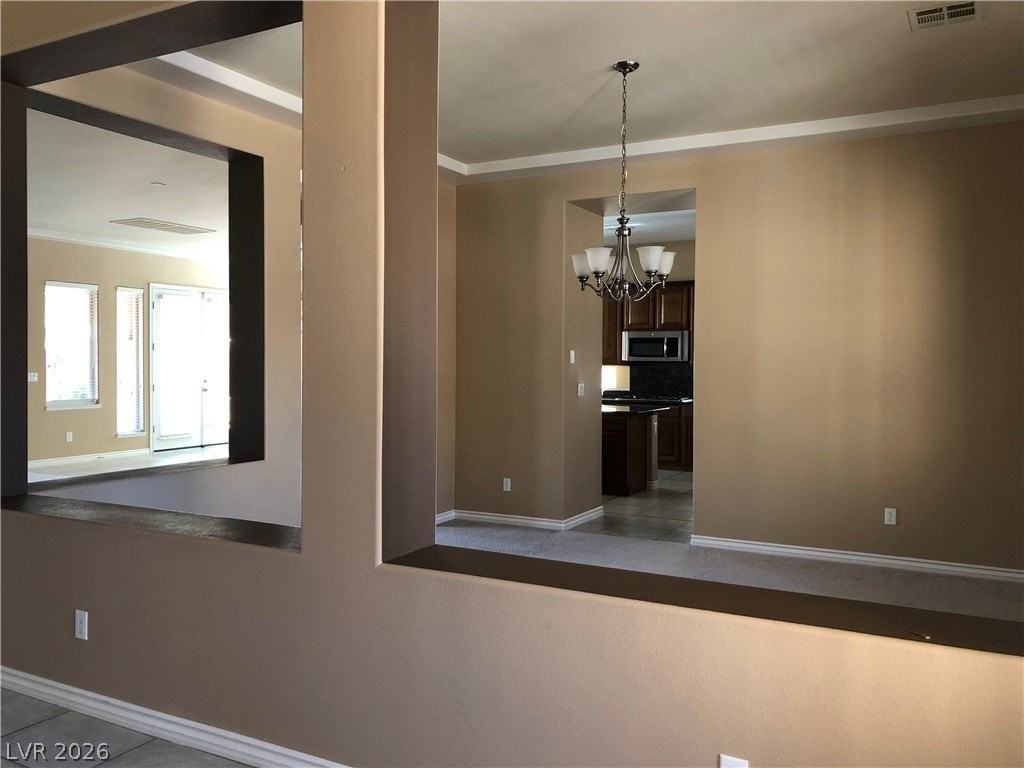 2780 Mingary Ave - Photo 7 of 25