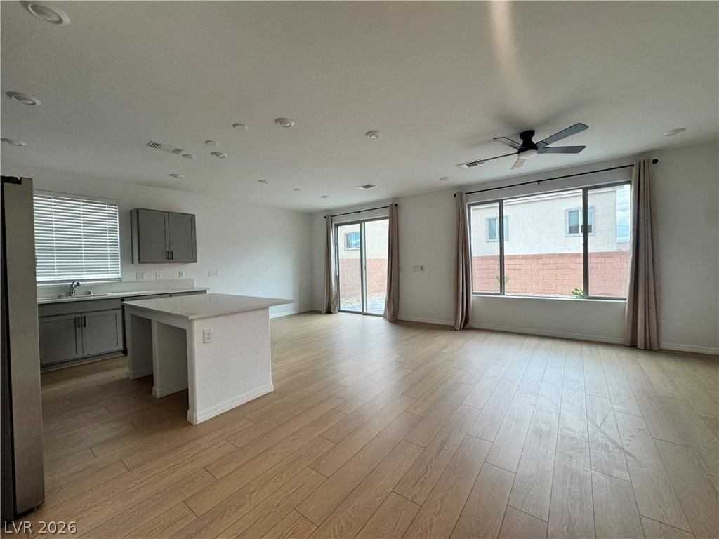 10210 Restless River St - Photo 5 of 47