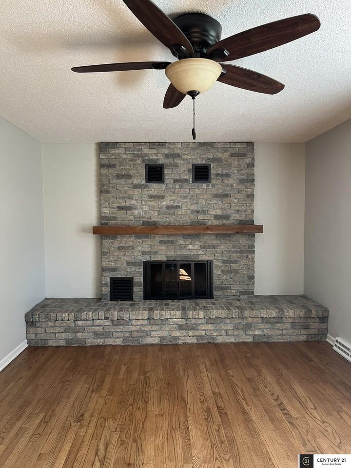 1216 Robin Dr - Photo 6 of 30