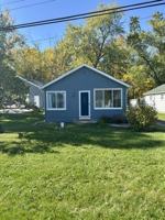 featured image of 890 Sunrise Park St