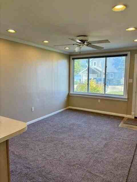 890 Sunrise Park St - Photo 5 of 17