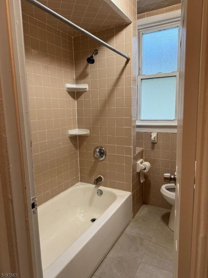 88 Cutler St #2 - Photo 4 of 12