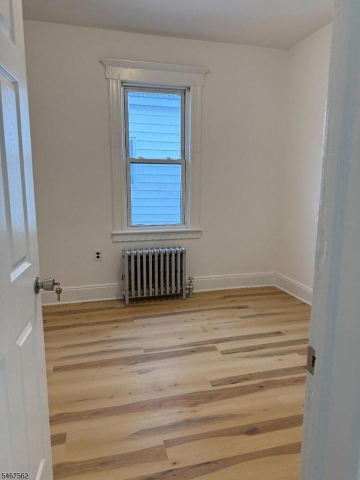 88 Cutler St #2 - Photo 5 of 12