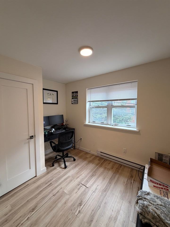 316 Monroe St #3 - Photo 4 of 6