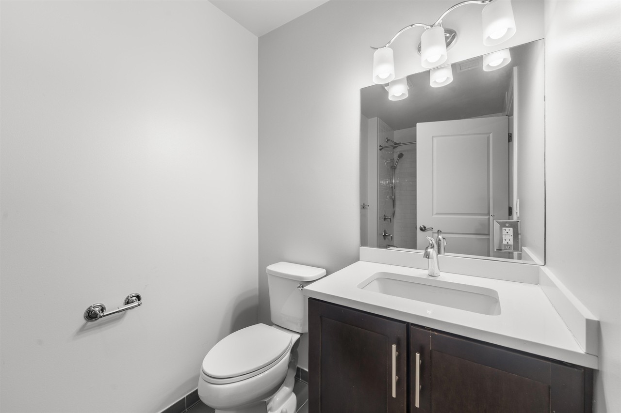 1040 Kennedy Blvd #403 - Photo 7 of 39