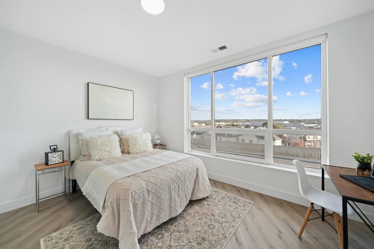 17 Avenue E #303 - Photo 4 of 19