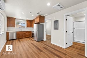featured image of 1103 Annalise St