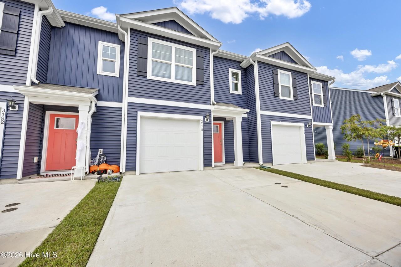 3178 Lobelia Ln - Photo 2 of 33