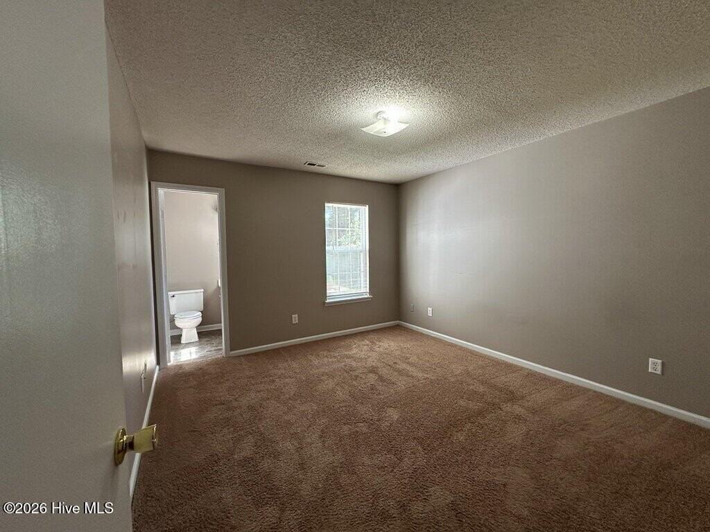 204 Live Oak Ct - Photo 5 of 10