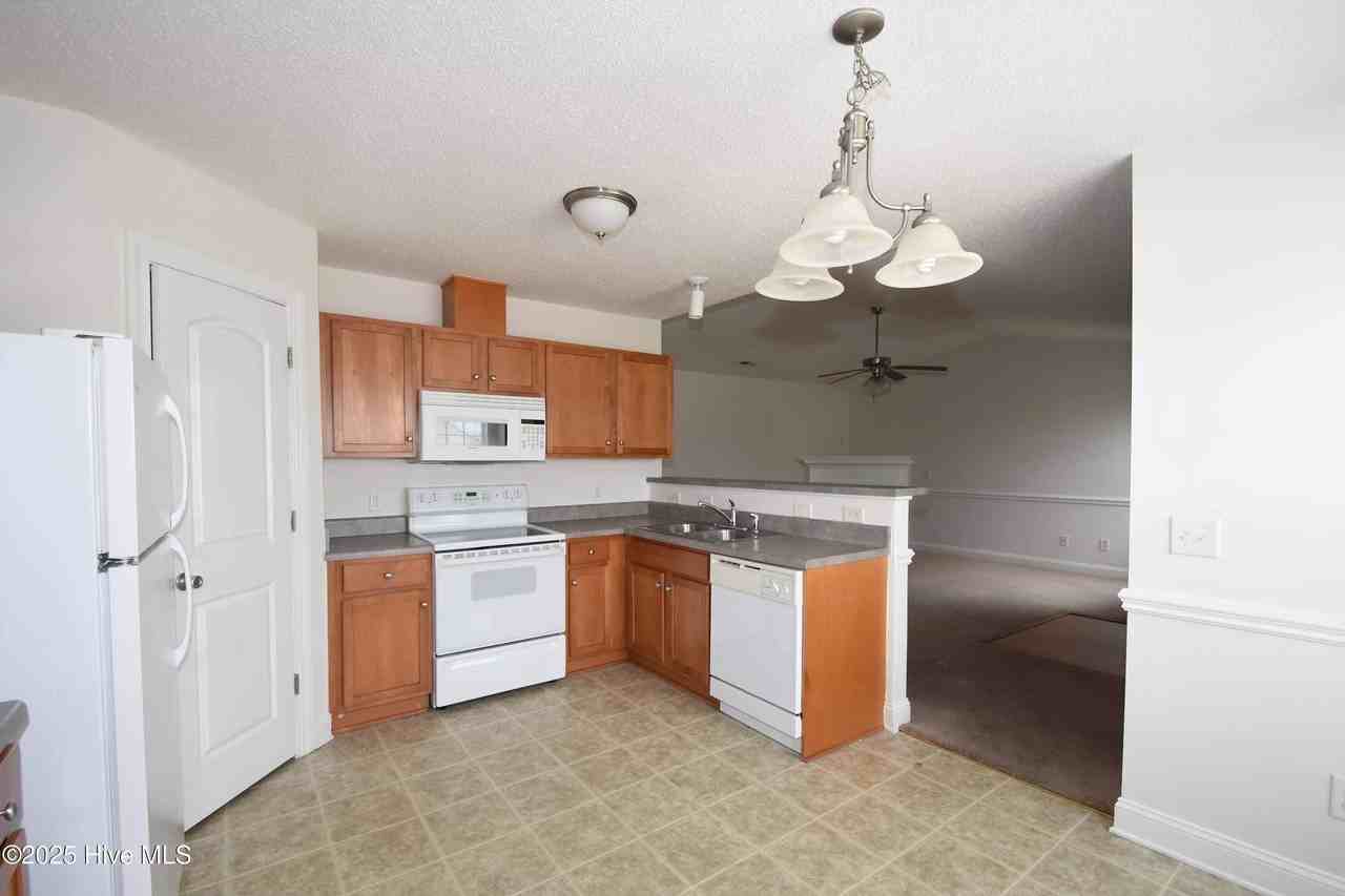 2608 Saddleback Dr #A - Photo 5 of 18
