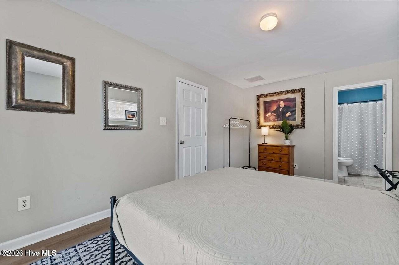 580 W Maine Ave - Photo 7 of 13