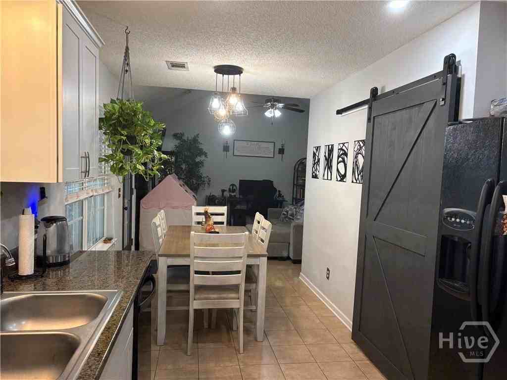 103 Dailey Dr - Photo 3 of 14