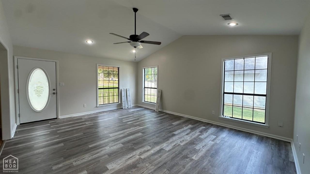 1908 S Culberhouse St - Photo 5 of 21