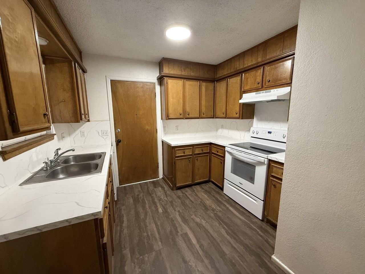 1303 80th St #B - Photo 5 of 25