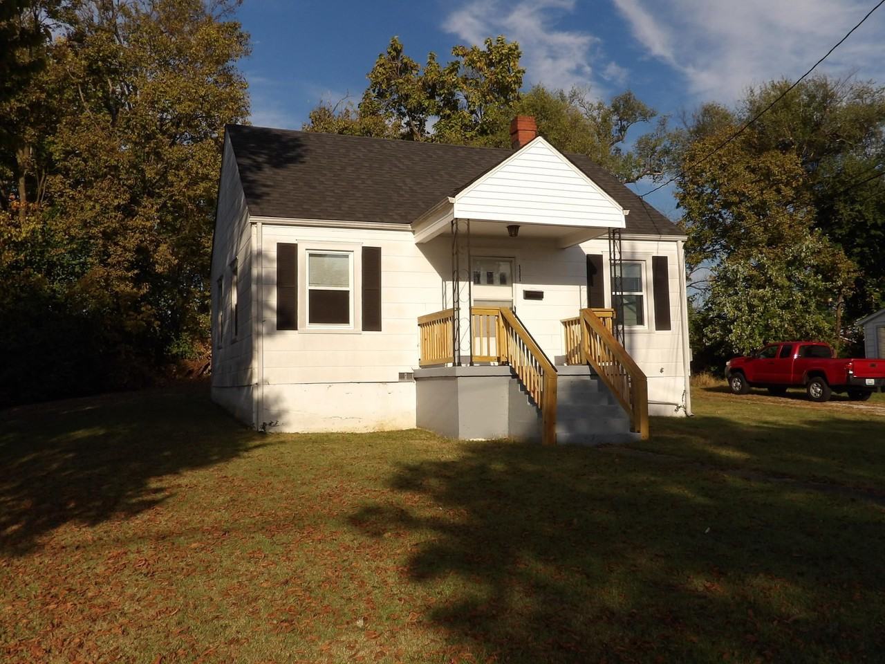 111 Allnutt Dr - Photo 2 of 50