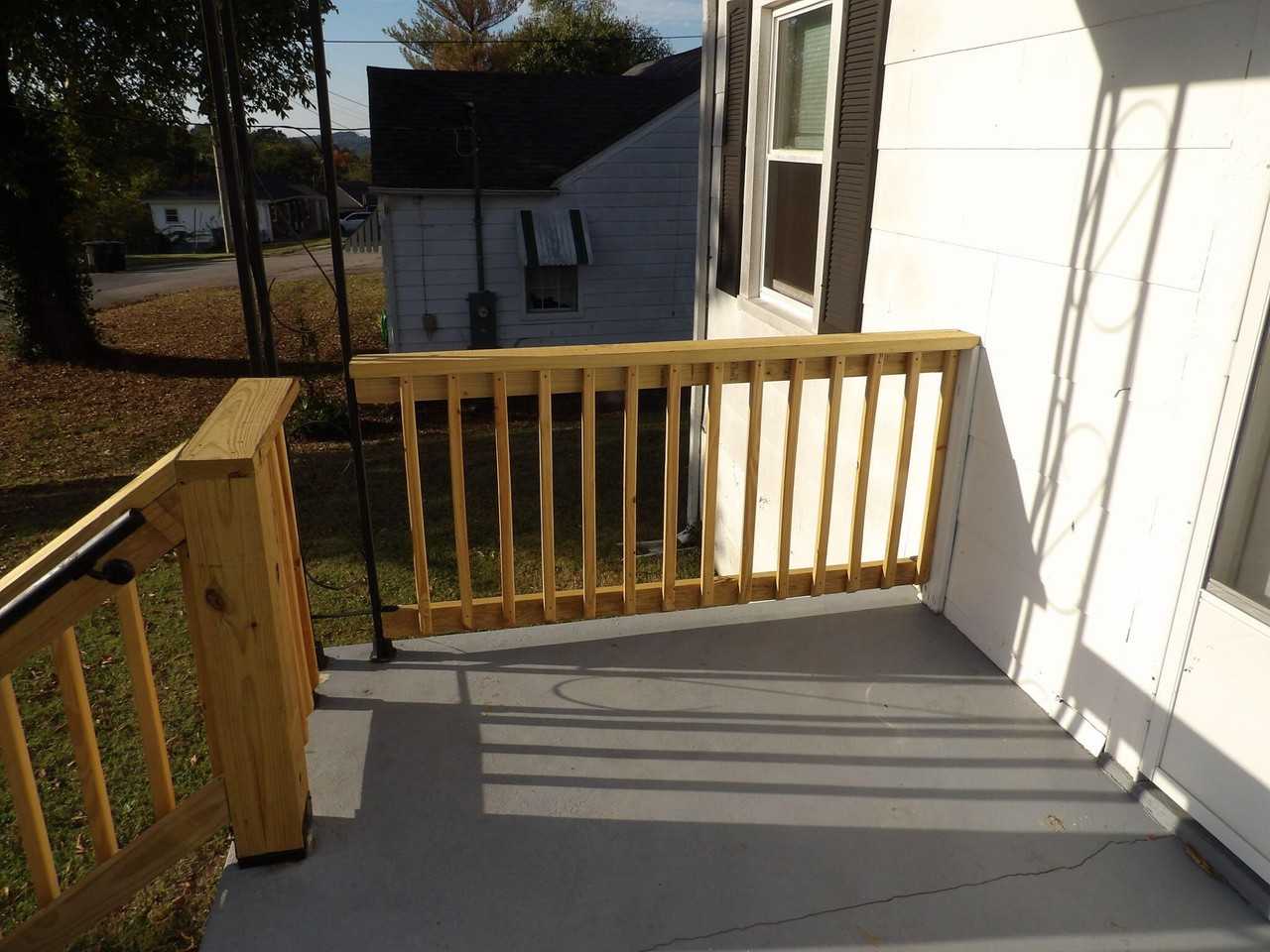 111 Allnutt Dr - Photo 5 of 50