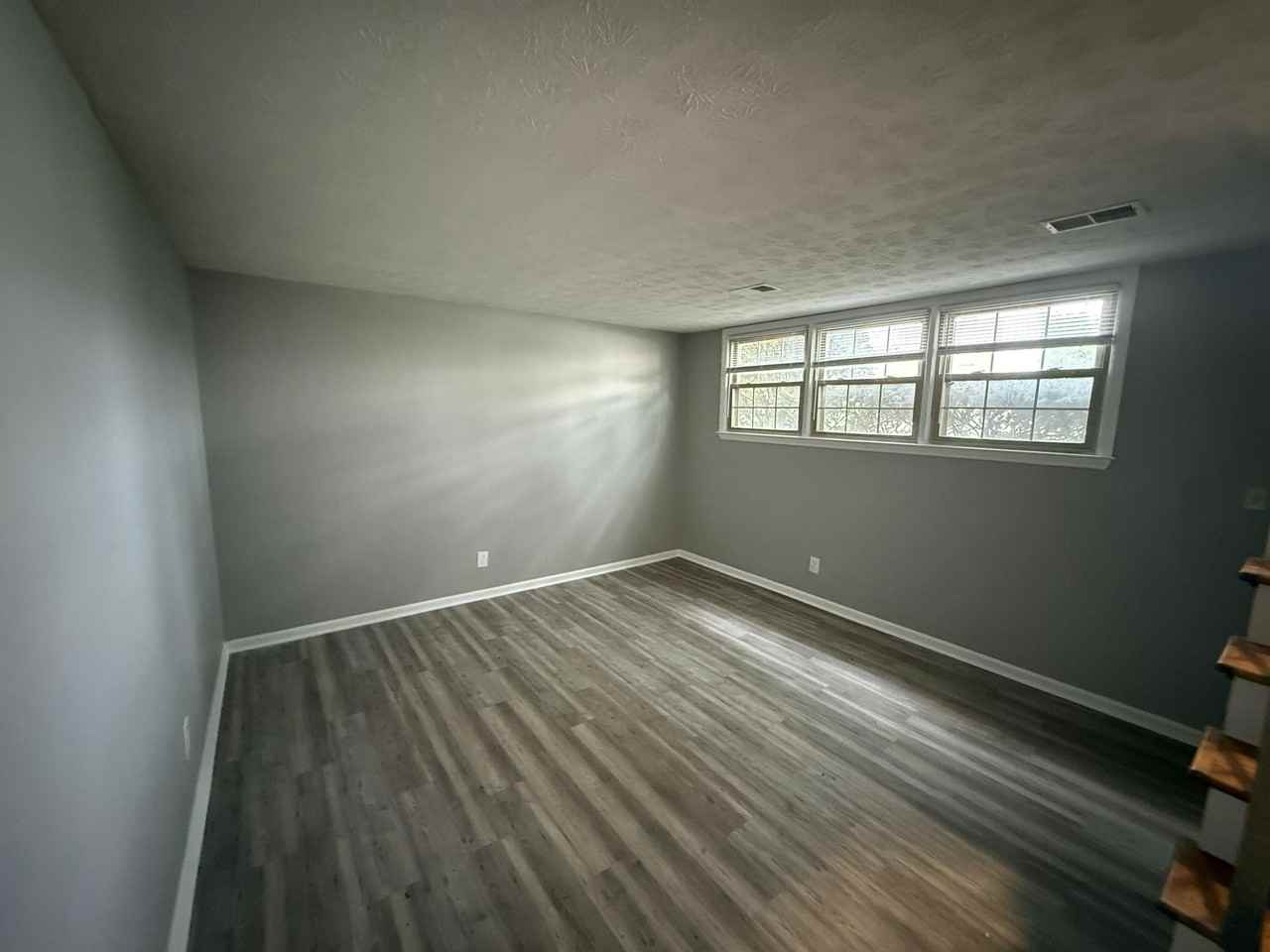 3411 Sutherland Dr #A - Photo 4 of 12