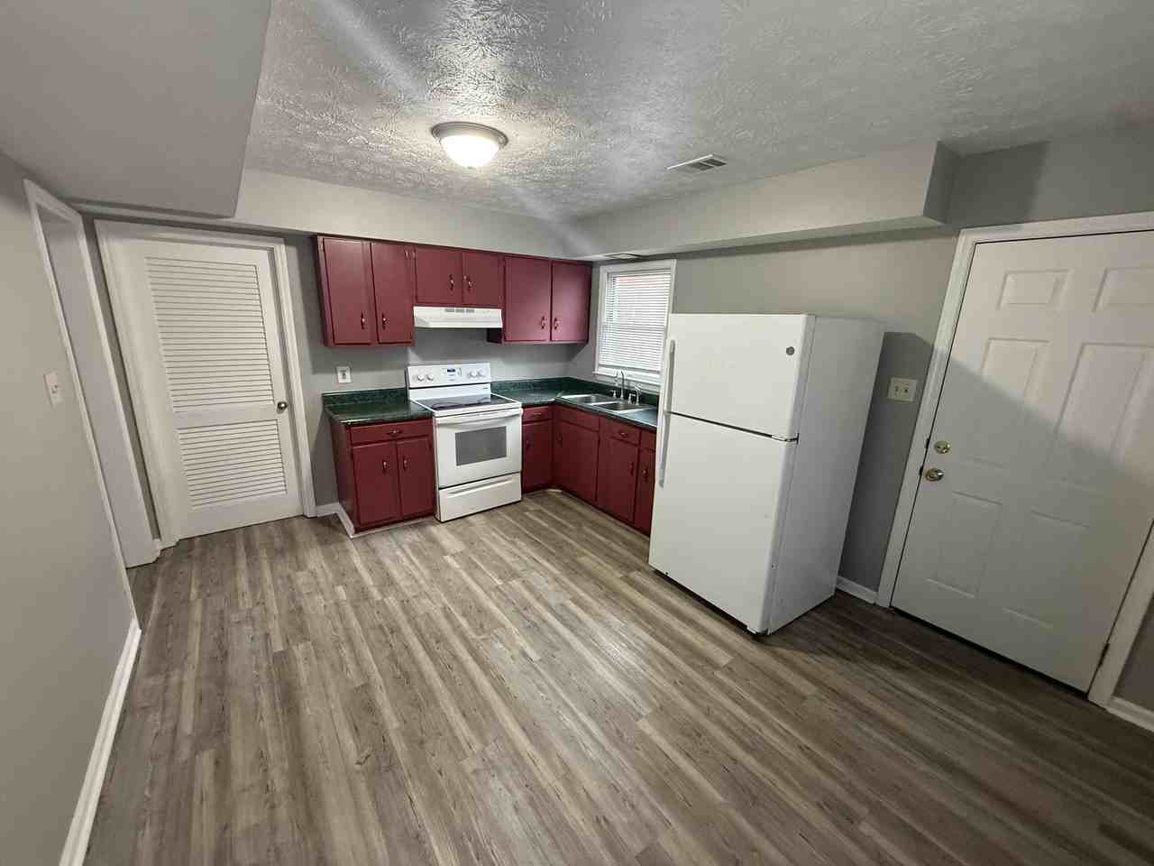 3411 Sutherland Dr #A - Photo 6 of 12