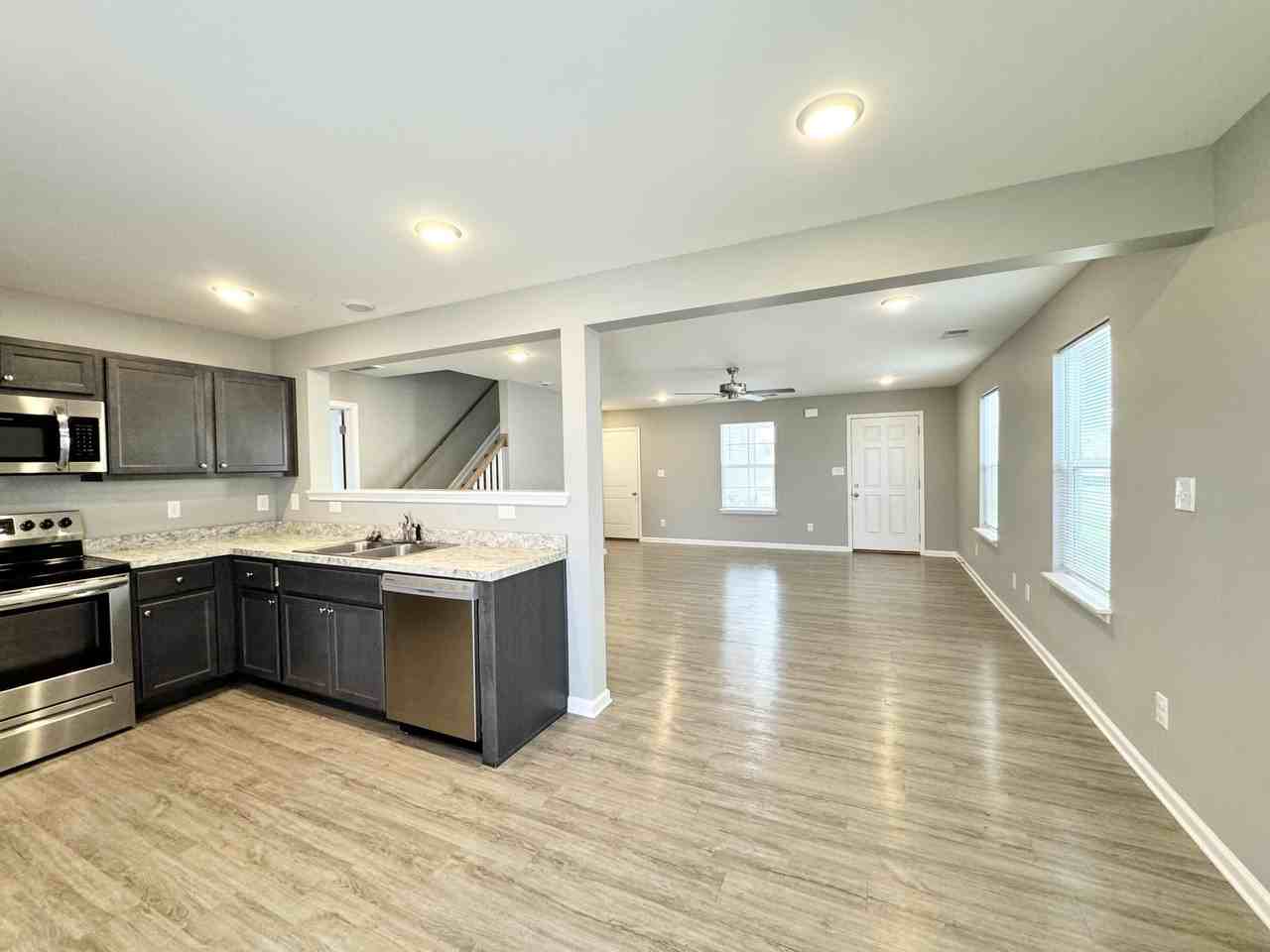 131 Landry Ln - Photo 7 of 26