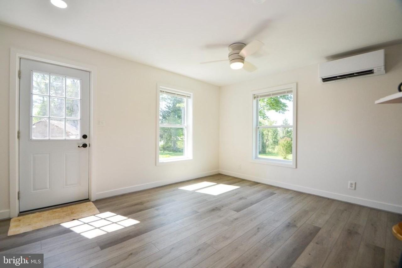 5714 Deer Park Rd - Photo 5 of 25