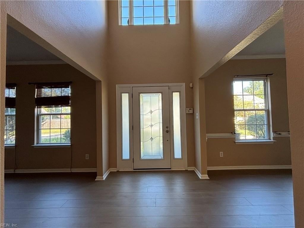 5321 Larkins Lair Ct - Photo 3 of 43