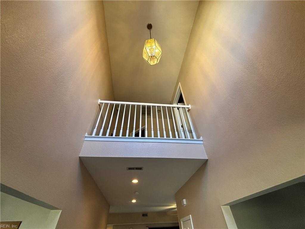 5321 Larkins Lair Ct - Photo 5 of 43