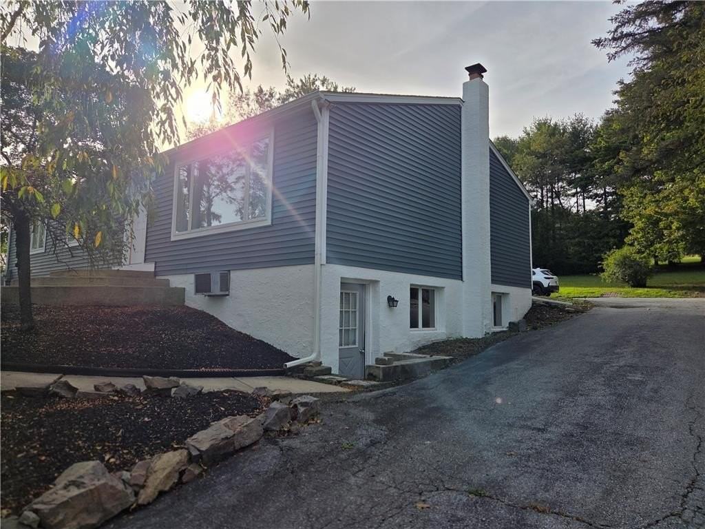 1117 Grosstown Rd - Photo 3 of 22