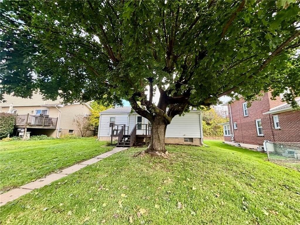 535 Mauch Chunk St - Photo 4 of 15